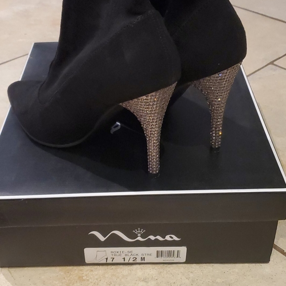 Boots - Picture 3 of 3